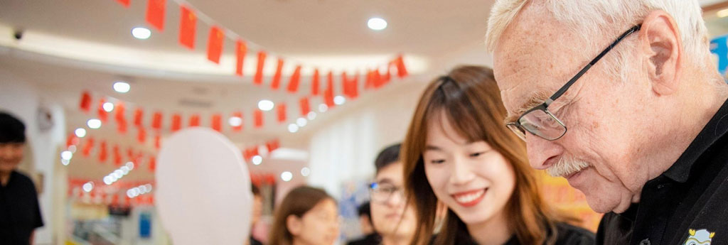 Bild, auf dem Uwe eine Beratung durchführt